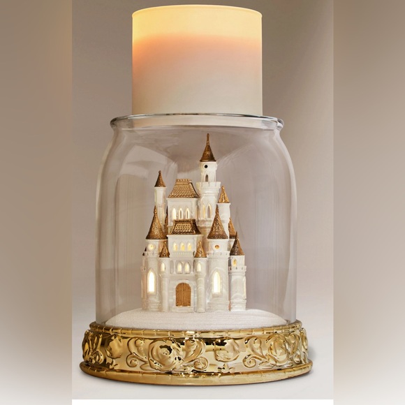 Disney X Bath & Body works Light up castle 3 wick candle holder